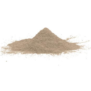 Um saco marrom rotulado "Fugabella Color26" fica em pé sobre um fundo branco. cimento-resínico para telhas, produto ecologicamen
