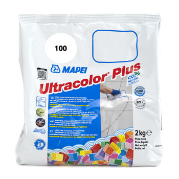 Een witte plastic zak met het opschrift `Mapei Ultracolor Plus 100` toont kleurrijke vierkanten. gebruikt voor het voegen van te