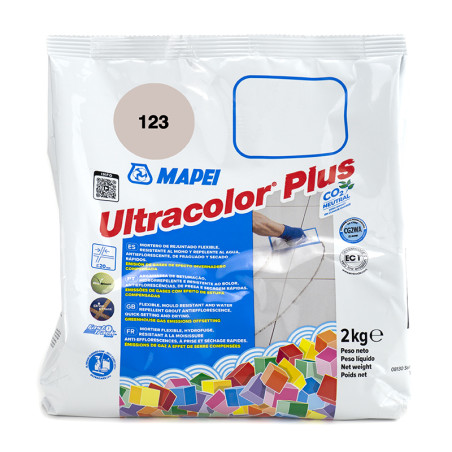 Paquete con la etiqueta `MAPEI Ultracolor Plus` que muestra mosaicos coloridos, sostenidos por las manos enlechando azulejos, ro