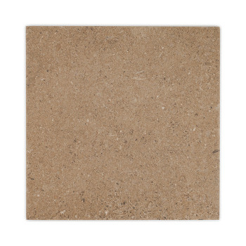 Vierkante keramische tegels hebben een glad oppervlak met een gevlekte, zandbeige textuur, wat een natuursteenuitstraling sugger