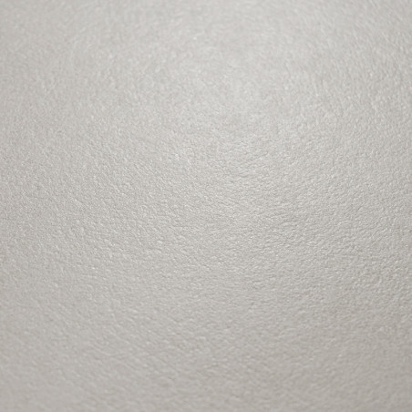 La superficie presenta una textura suave y blanca mate que se asemeja a Un azulejo cerámico, iluminada uniformemente, enfatizand