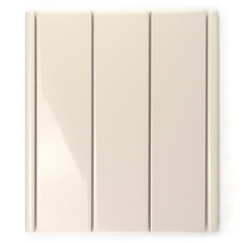 Un azulejo cerámico larga, estrecha y de color claro se alza verticalmente sobre un fondo blanco liso.