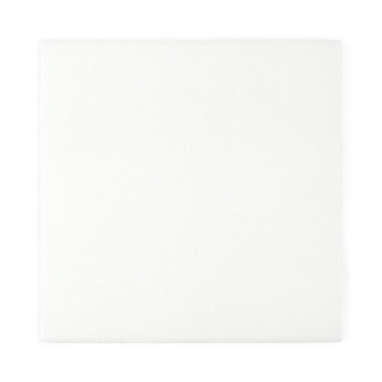 Um revestimento cerâmico branco liso fica estacionário em um ambiente minimalista, destacando sua superfície lisa e imaculada e 