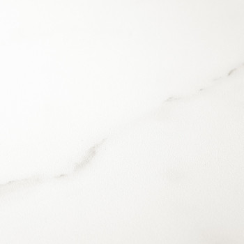 Un carreau blanc et lisse présente des marbrures grises subtiles, créant une apparence calme et minimaliste adaptée aux espaces 