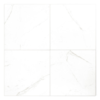 Quatre carreaux carrés au motif de marbre blanc se croisent, affichant de légères veines grises. La surface est lisse, formant u
