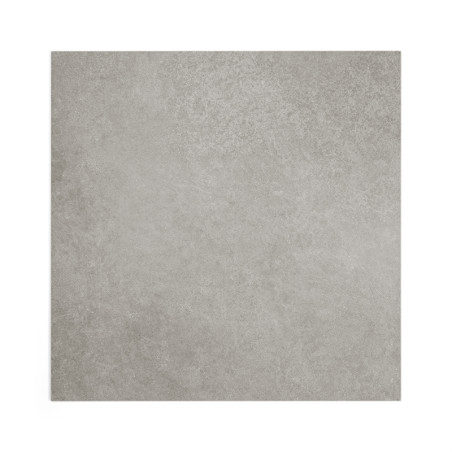 Un carreau carré présente une surface texturée gris clair, ressemblant à de la pierre ou du béton. Le fond est blanc uni, mettan