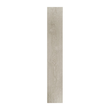 Un azulejo rectangular largo imita la veta de la madera de color gris claro, evocando un piso de madera natural, sobre un fondo 