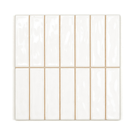 Les carreaux blancs rectangulaires sont disposés selon une grille de 3x5, séparés par de fines lignes de coulis beige, sur un fo