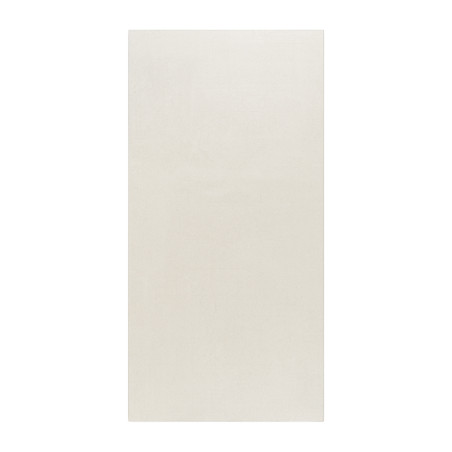 Eine rechteckige, cremefarbene Fliese steht allein vor einem schlichten Hintergrund und vermittelt durch ihr Design Schlichtheit