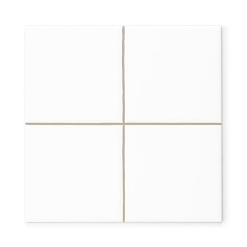 Azulejo cerâmico branco dividido em quatro quadrados iguais por finas linhas de reboco bege, criando um design simples e minimal