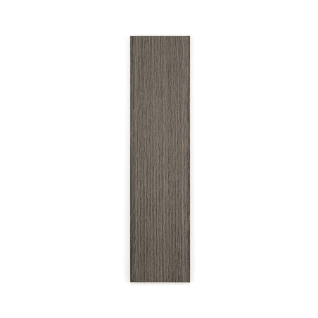 Un carreau rectangulaire gris texturé, simulant un motif de grain de bois, repose à plat sur un fond blanc uni.