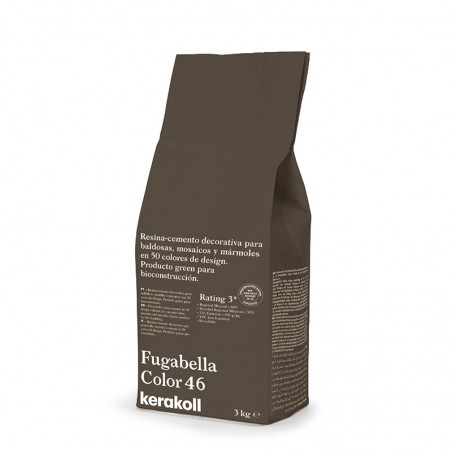 Er staat een bruine zak rechtop, met het opschrift `Fugabella Color 46, kerakoll, 3 kg`, met daarin decoratief harscement voor t