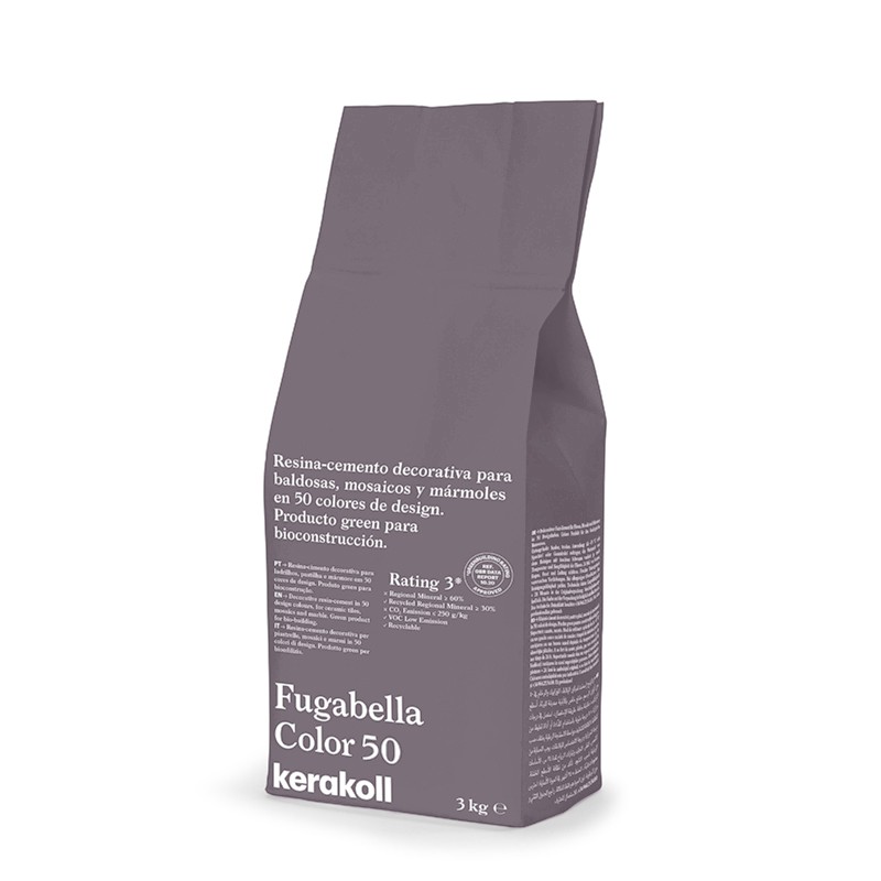 Een grijze zak met het opschrift `Fugabella Color 50 kerakoll, 3 kg` staat rechtop. Bevat decoratief harscement voor tegels.