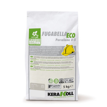 Um saco branco com a etiqueta `Fugabella Eco Porcelana 0-5` da Kerakoll, representa material de construção para construção ecoló