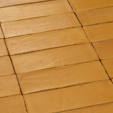Handmatig Terracotta Chroma Oker 5x15 | Ceramic Connection